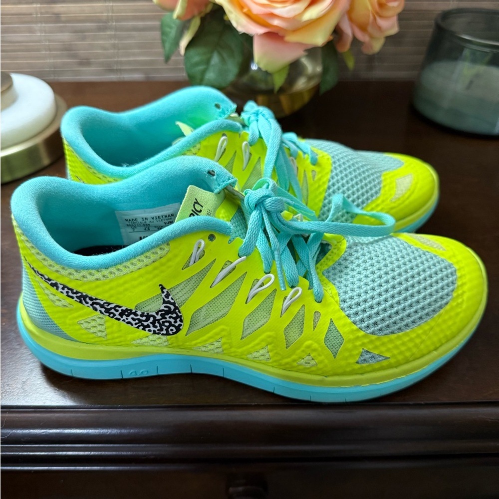 Nike Athletic Shoes in Neon Yellow and Aqua